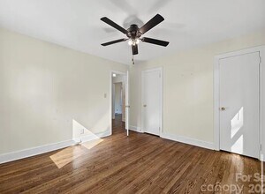 216 Sylvania Ave in Charlotte, NC - Building Photo - Building Photo