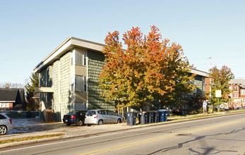 406 Packard Apartments in Ann Arbor, MI - Building Photo - Building Photo