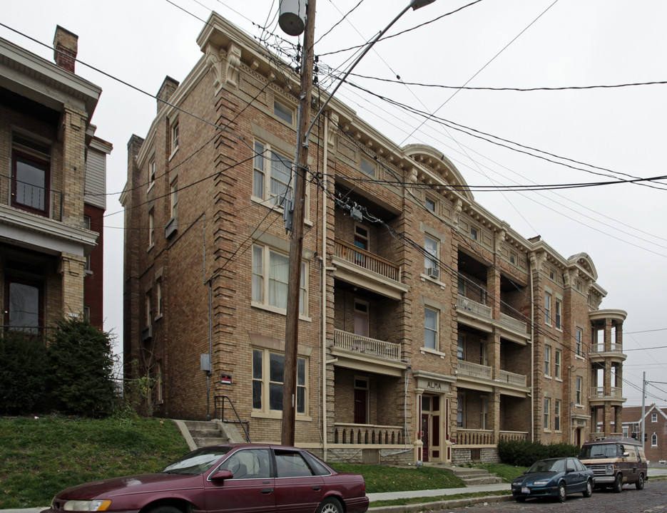 1005 Ross Ave in Cincinnati, OH - Foto de edificio
