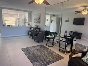 4801 Martinique Pl in Coconut Creek, FL - Building Photo - Building Photo