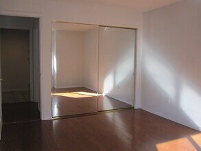 103 Rockwell Ave, Unit Rockwell Condo B-18 in Port Orchard, WA - Building Photo - Building Photo