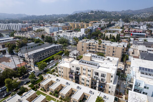 Coronel Apartments in Los Angeles, CA - Building Photo - Building Photo