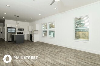 1415 Westfall Ave in San Antonio, TX - Building Photo - Building Photo
