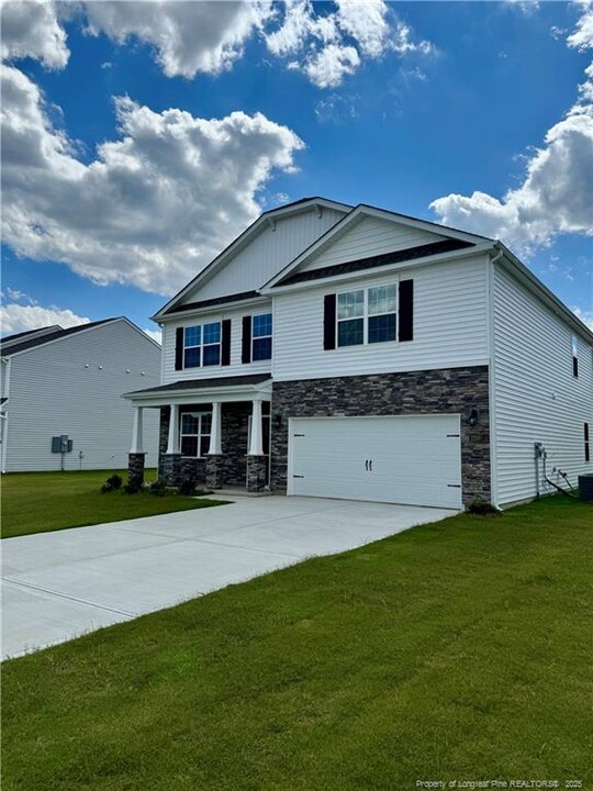 2200 Clydesmill Rd in Fayetteville, NC - Building Photo