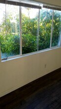 3213 Bartdon Ave, Unit 4 in Inglewood, CA - Building Photo - Building Photo
