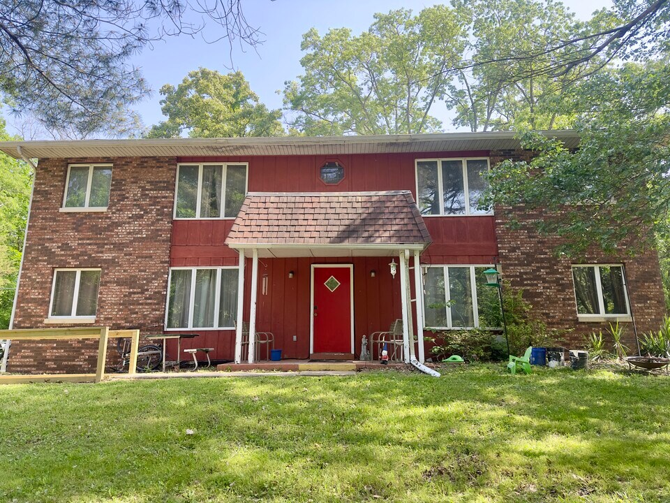 728 N Vine St in Du Quoin, IL - Building Photo