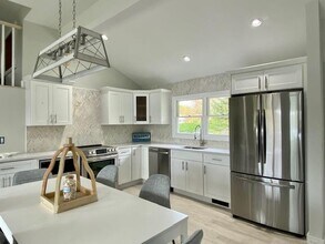 3175 Kenneys Rd in Southold, NY - Building Photo - Building Photo