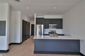 41 Larry Holmes Dr-Unit -Studio in Easton, PA - Building Photo - Building Photo