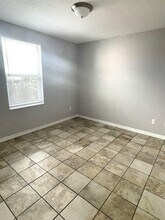 63 N Whitney St in St. Augustine, FL - Building Photo - Building Photo