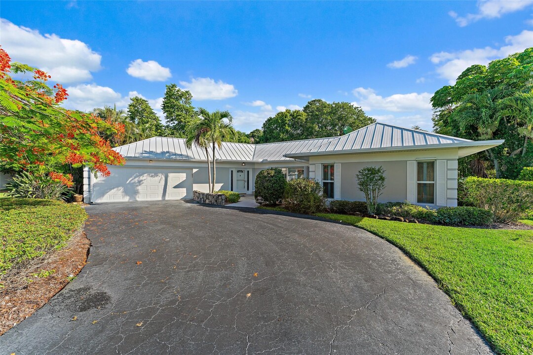 3441 SE Court Dr in Stuart, FL - Building Photo