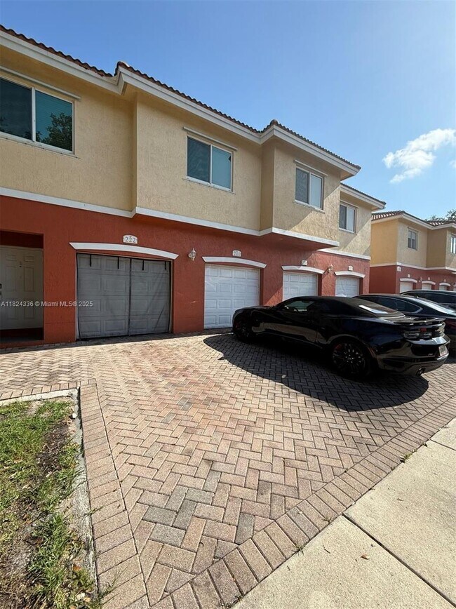 property at 3340 Palomino Dr