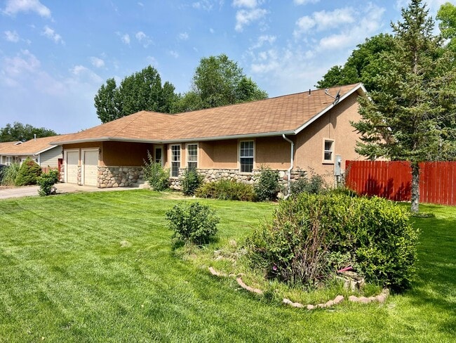 property at 282 S Golden Dr