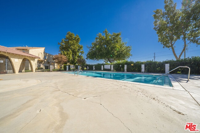 property at 43609 Stanridge Ave