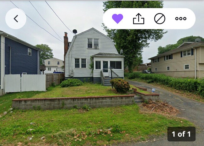 property at 535 Saunders Ave