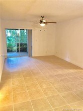 5646 Rock Island Rd-Unit -203 in Tamarac, FL - Building Photo - Building Photo