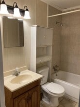 803 N Wright St in Siloam Springs, AR - Building Photo - Building Photo