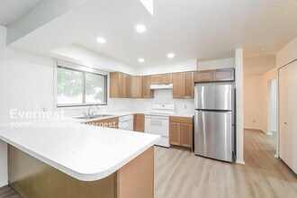 144 Willow Pl S in Broomfield, CO - Building Photo - Building Photo