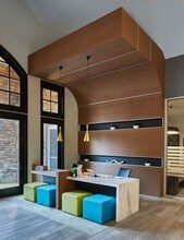 12100 Metric Blvd in Austin, TX - Building Photo - Building Photo