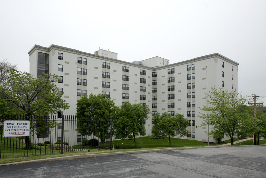 The Alex Aboussie Pavilion in St. Louis, MO - Building Photo