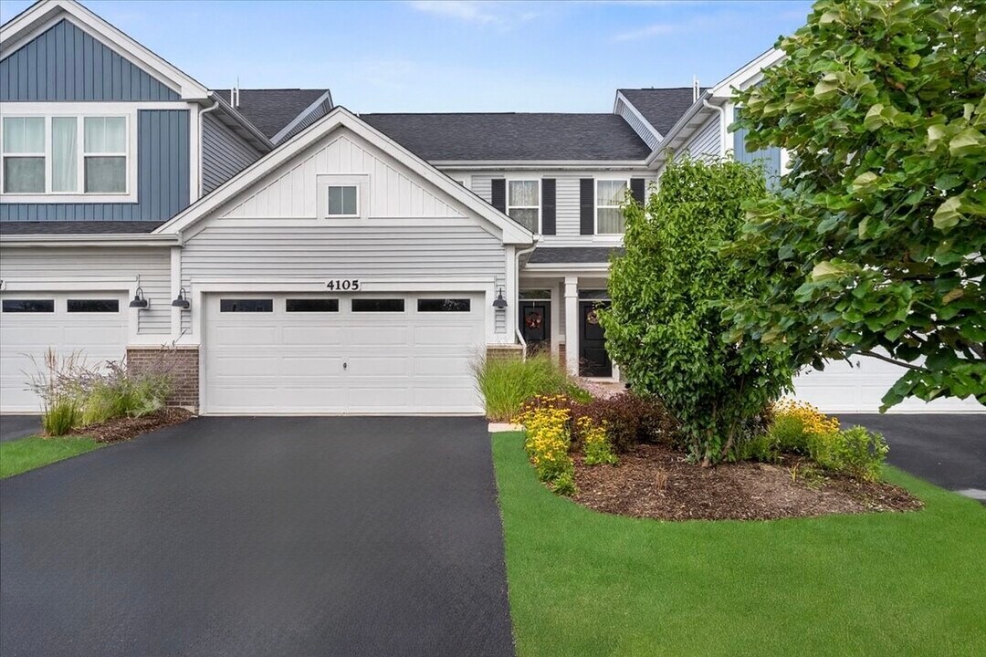4105 Winslow Ct in Aurora, IL - Foto de edificio