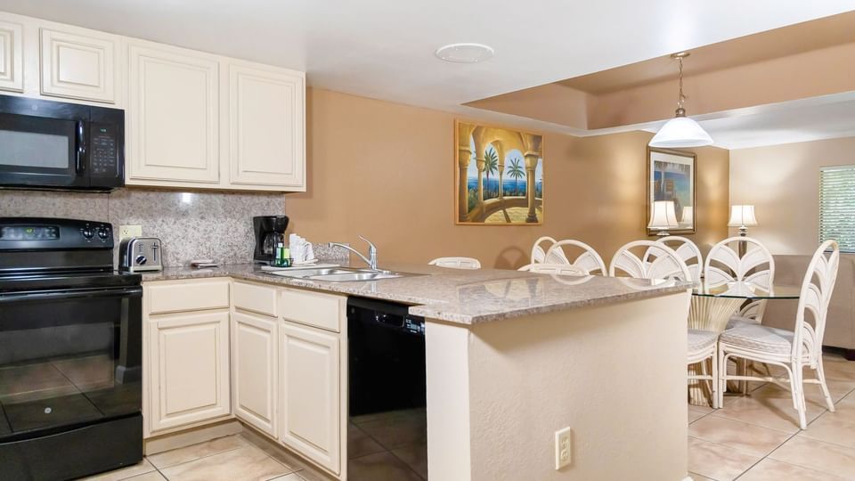 2791 N Poinciana Blvd, Unit 2BC in Kissimmee, FL - Foto de edificio