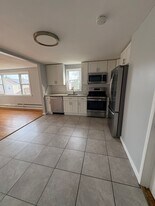 211 Sherman St, Unit 2 in Linden, NJ - Building Photo