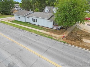 700 S Wyandotte Ave in Bartlesville, OK - Foto de edificio - Building Photo