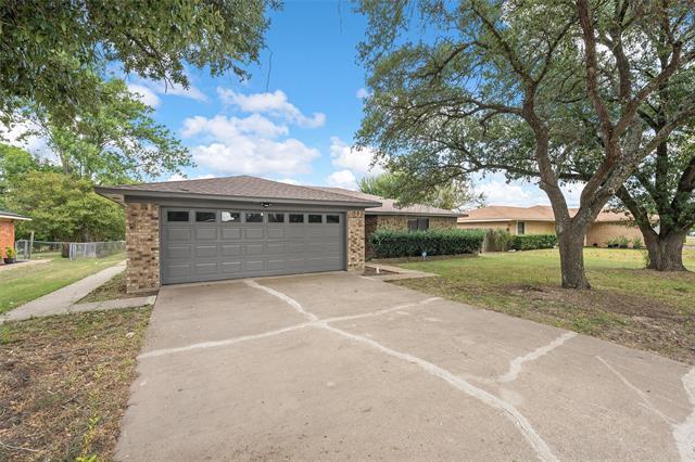 106 Willowcrest St in Mexia, TX - Building Photo - Building Photo