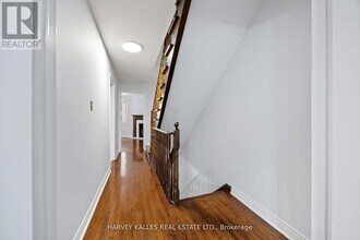 576 Ontario St in Toronto, ON - Building Photo - Building Photo