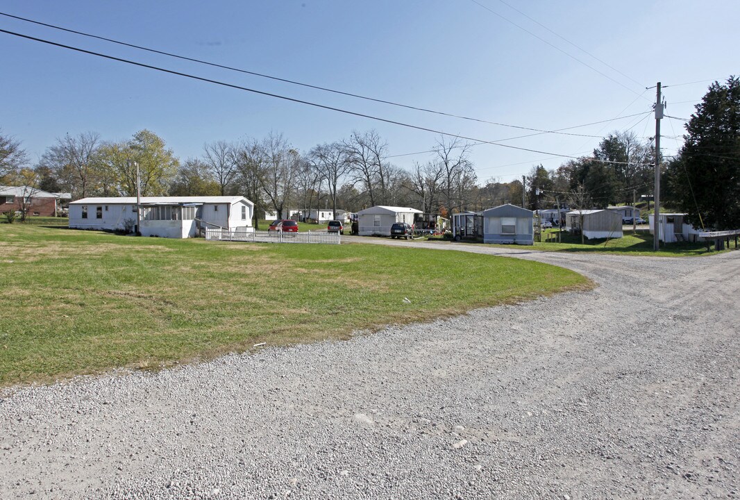 Mid-Way Mobile Home Park in Mount Juliet, TN - Foto de edificio