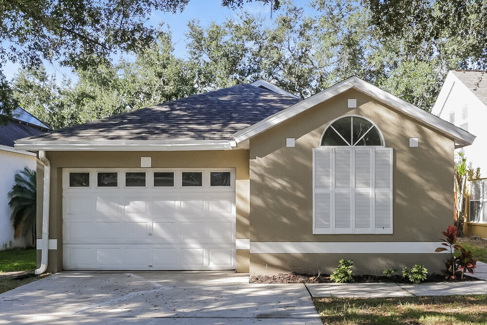 624 Cape Cod Cir in Valrico, FL - Building Photo