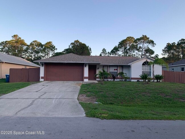 property at 2195 Trillo Rd SE