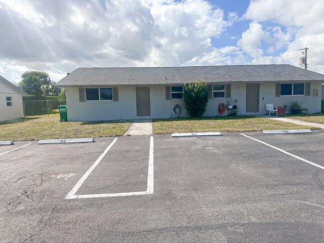 property at 3962 Park Ln