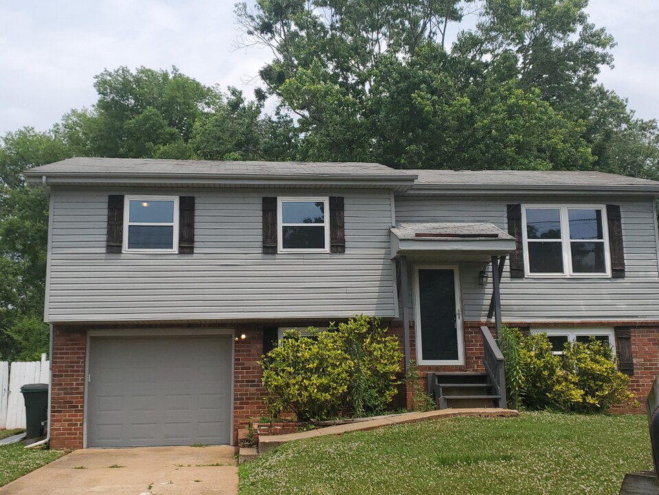2003 13th St SW in Huntsville, AL - Building Photo