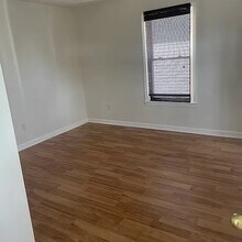 229 Rollstone St, Unit 2 in Fitchburg, MA - Building Photo - Building Photo