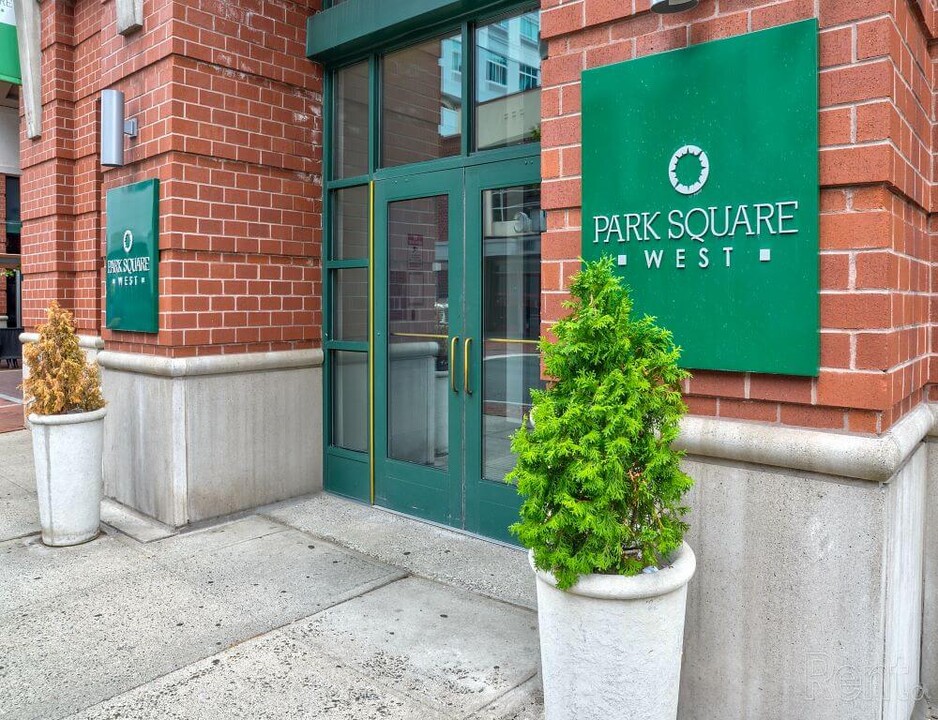 Park Square West in Stamford, CT - Foto de edificio