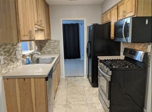 1704 Brittany Blvd in Austin, TX - Building Photo - Building Photo