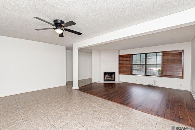 2516 Shadowbrook Dr in Baton Rouge, LA - Building Photo - Building Photo