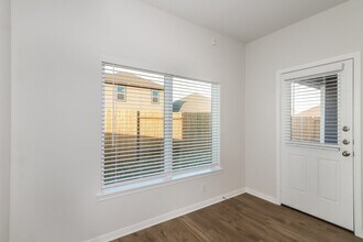 208 Lgt Smt Dr in Katy, TX - Building Photo - Building Photo