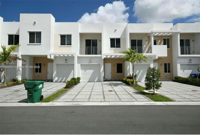 property at 10259 NW 72nd Ln