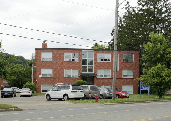 Mericourt Apartments in Hamilton, ON - Building Photo - Building Photo