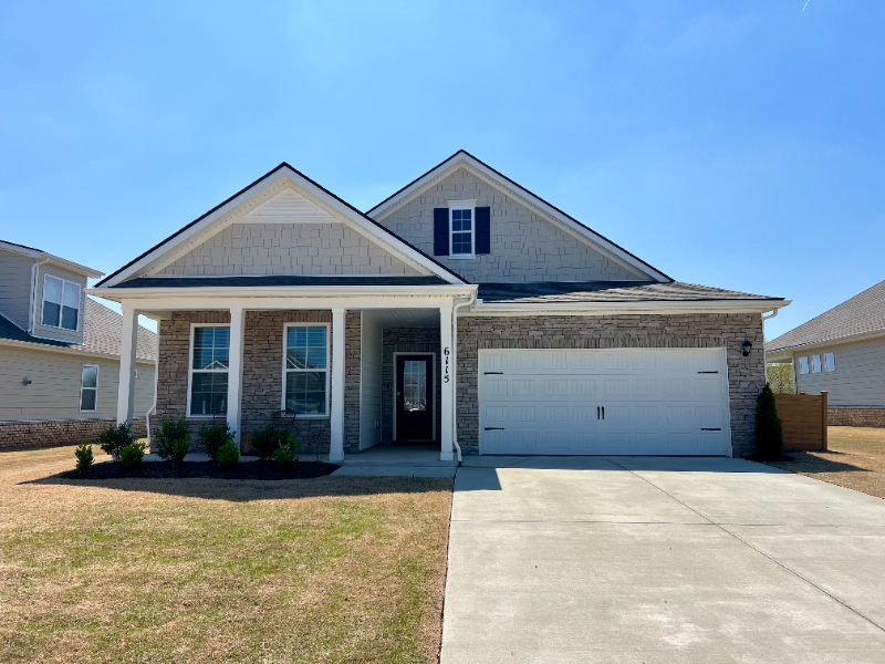 6115 Japonica Ln in White House, TN - Building Photo