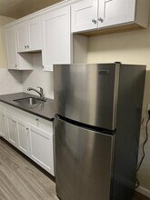 Carol Manor in Sacramento, CA - Foto de edificio - Building Photo