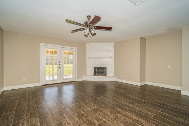 10074 Woodhollow Dr in Conroe, TX - Building Photo - Building Photo