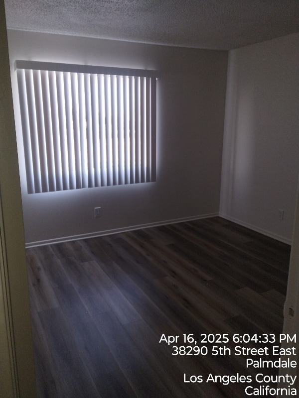 38290 5th St E in Palmdale, CA - Building Photo - Building Photo