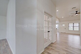 11546 Berkshire Ct in Midwest City, OK - Building Photo - Building Photo