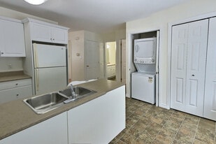57 Rue Webster in Shediac, NB - Building Photo