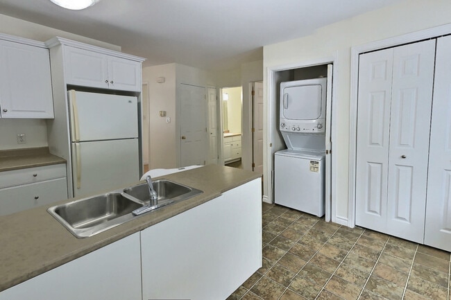 property at 57 Rue Webster