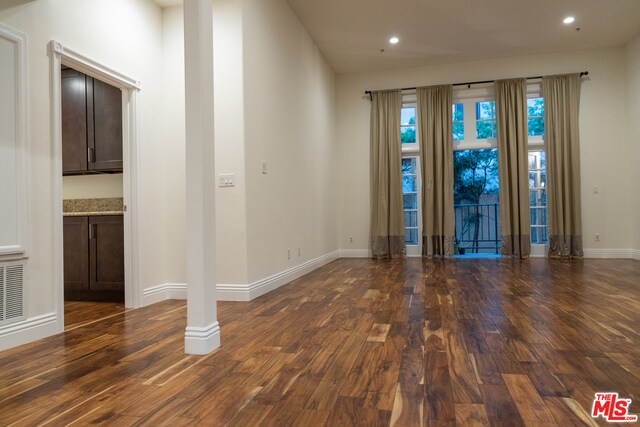 1225 Armacost Ave-Unit -106 in Los Angeles, CA - Building Photo - Building Photo