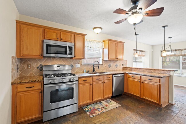 6906 Durango Dr in Magnolia, TX - Building Photo - Building Photo